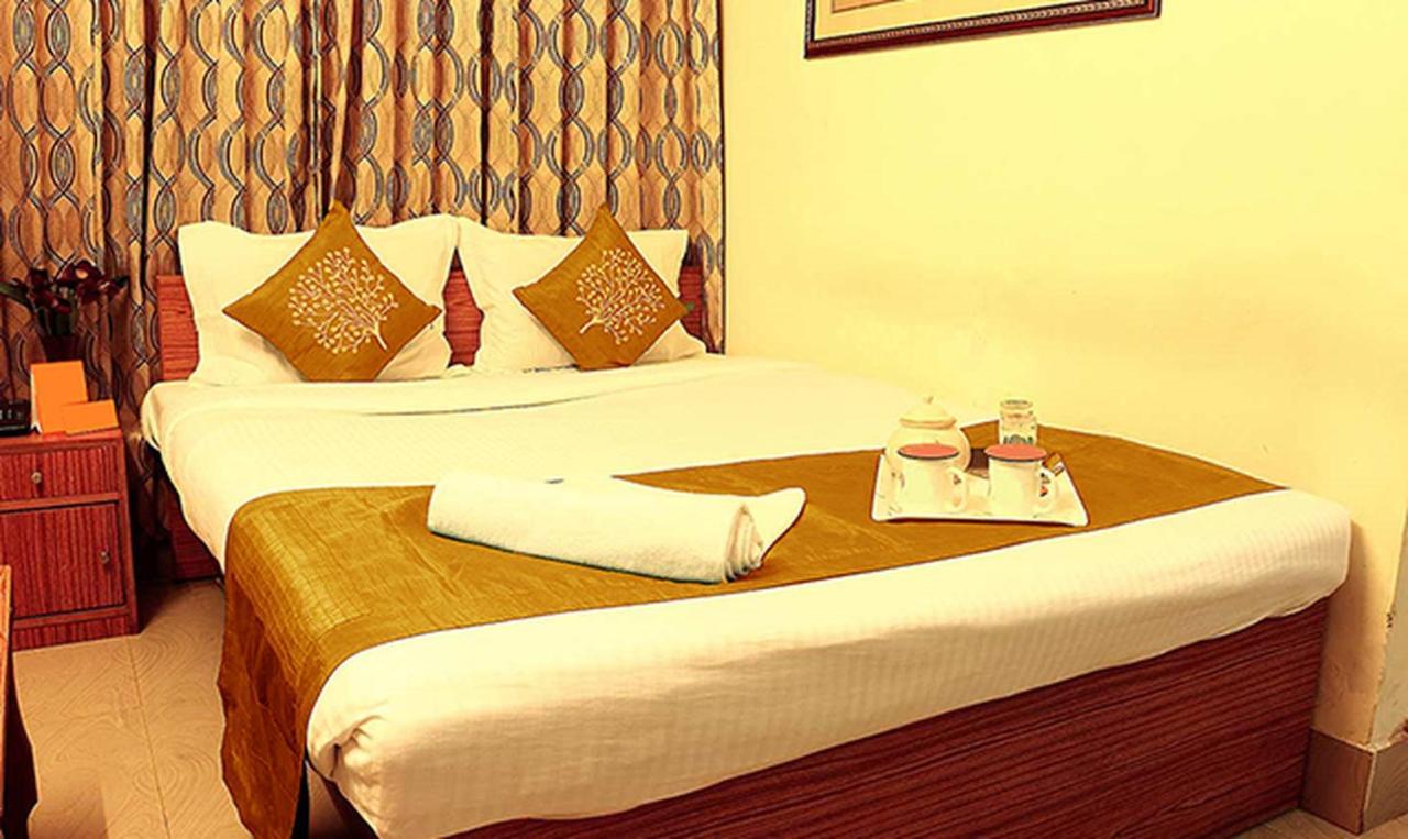 Shila International Hotel Calcutta Exterior foto