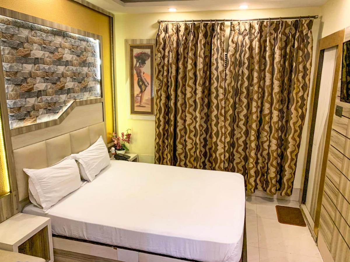 Shila International Hotel Calcutta Exterior foto