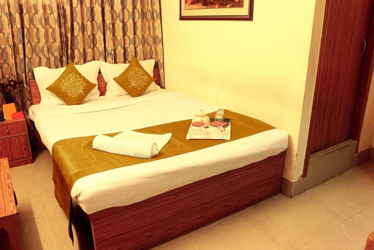 Shila International Hotel Calcutta Exterior foto