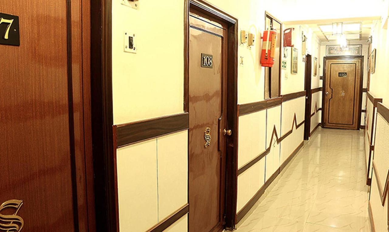 Shila International Hotel Calcutta Exterior foto