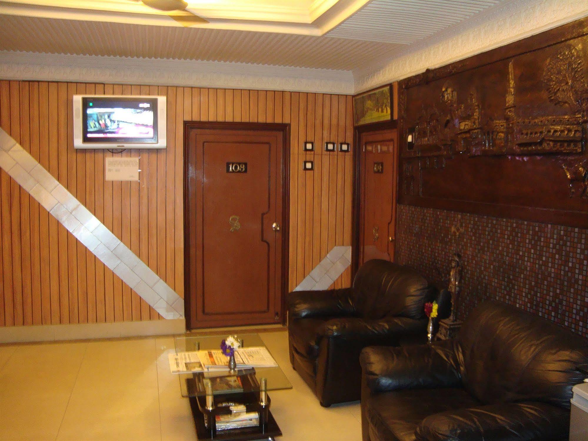 Shila International Hotel Calcutta Exterior foto