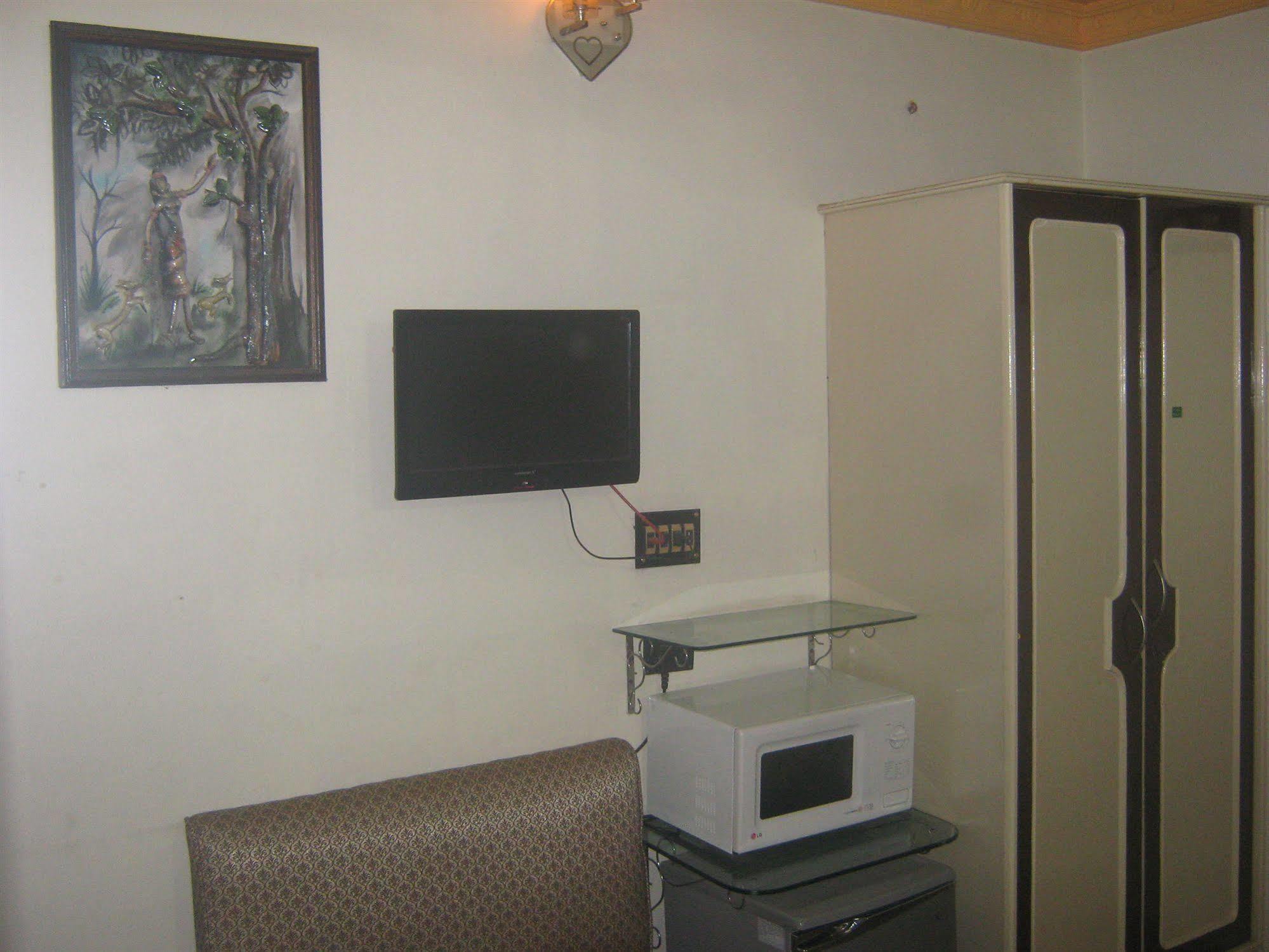 Shila International Hotel Calcutta Exterior foto